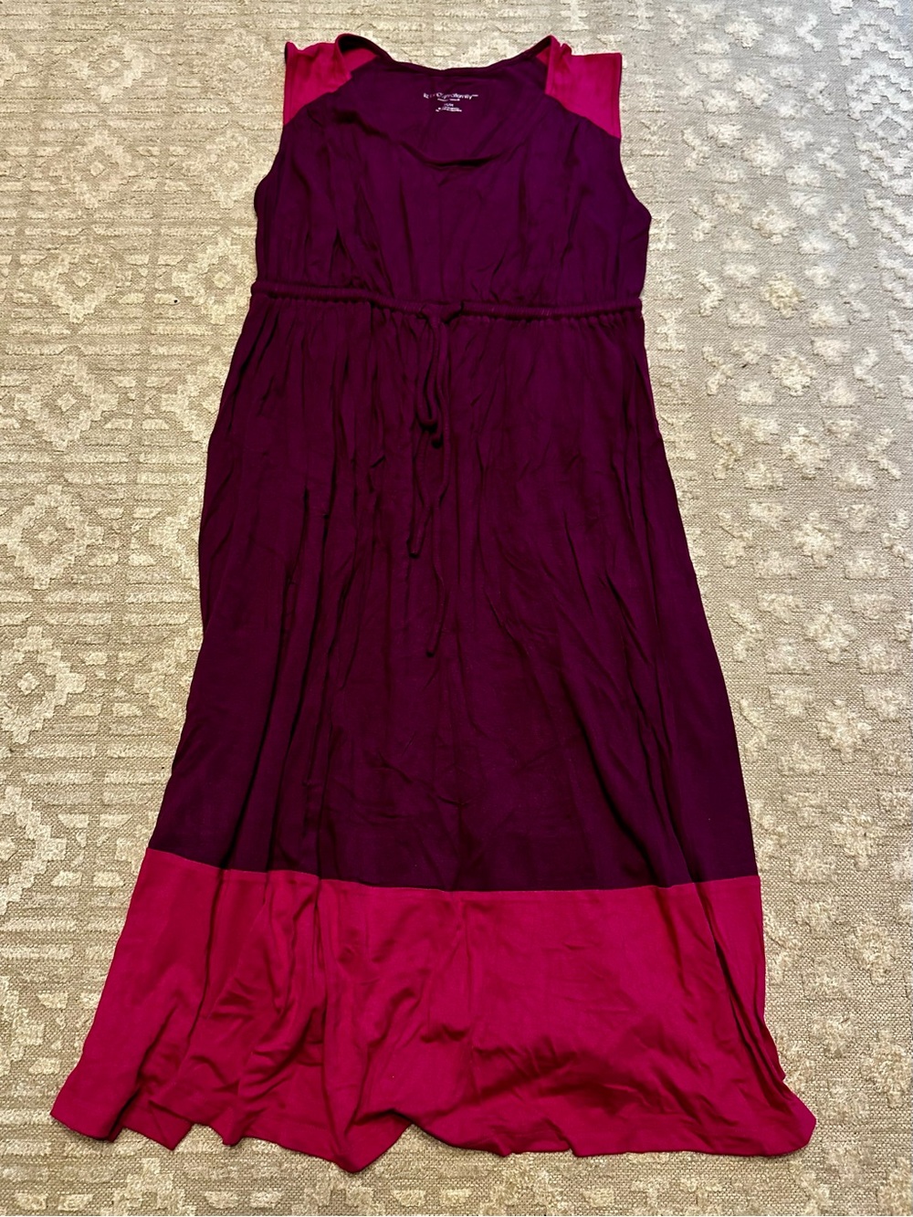 Liz Lange Plum and Fuchsia Sleeveless Colorblock Maternity Dress